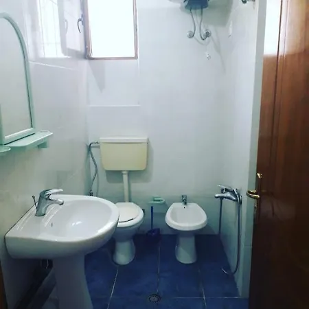 Geri Guesthouse *